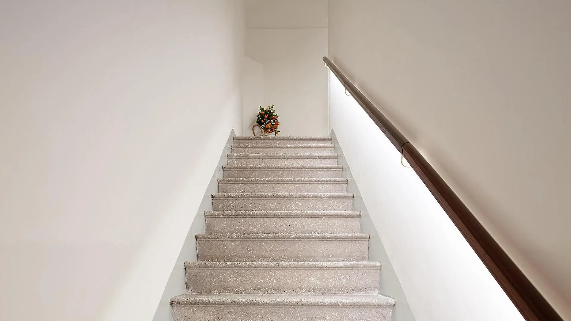 Maia Flora Taormina Apartments
