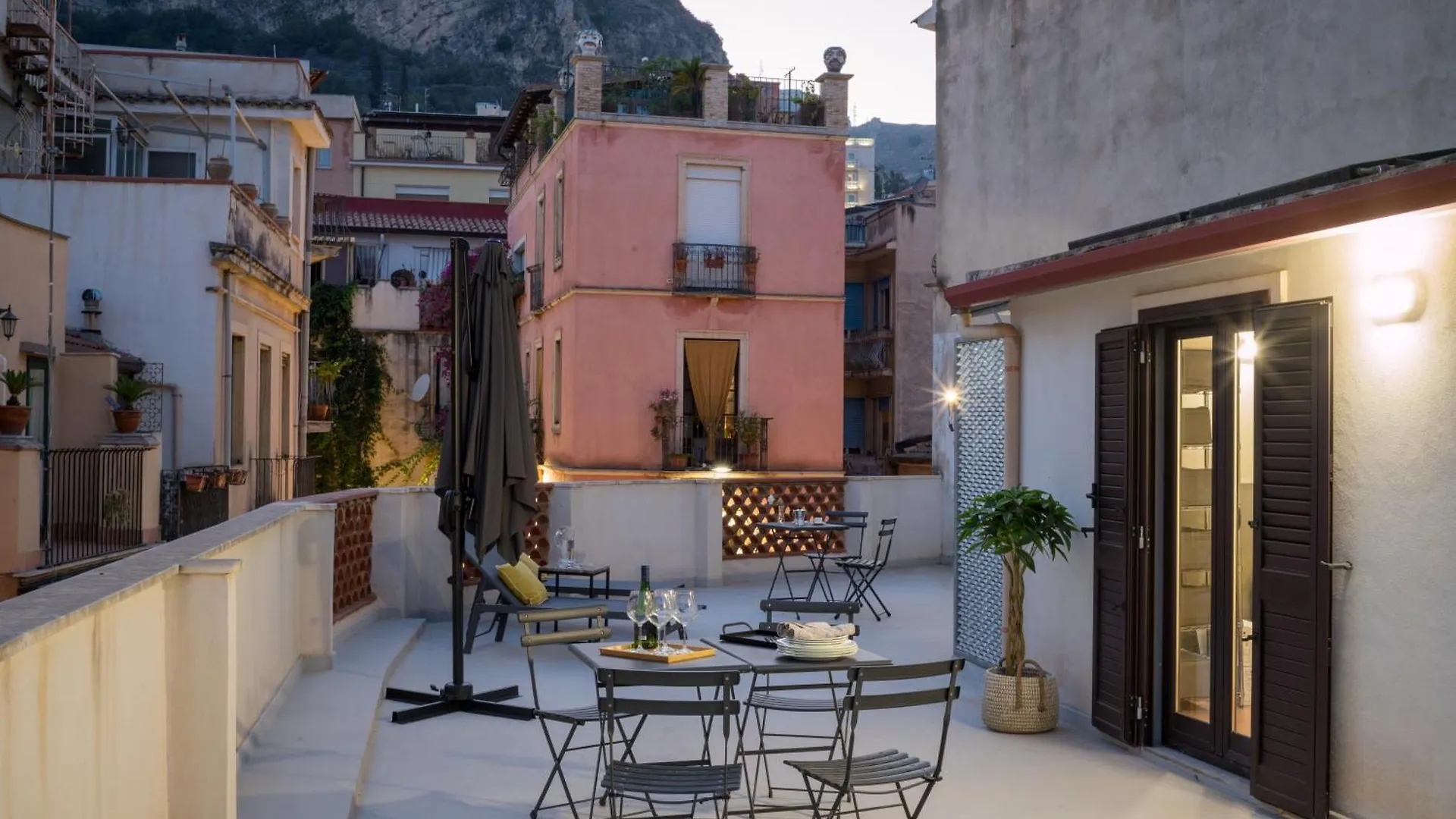 Maia Flora Taormina Apartments Italy
